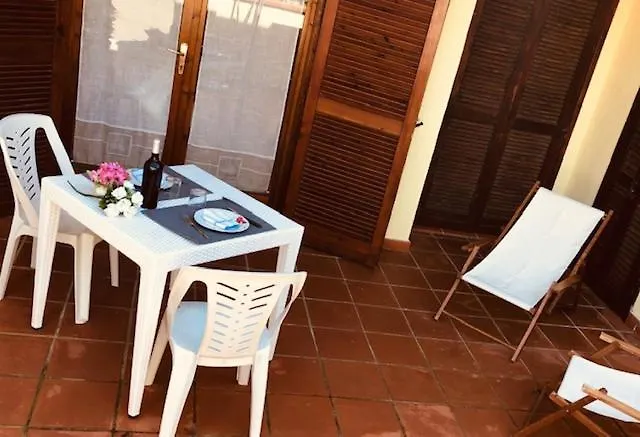 Casa Smeralda Διαμέρισμα Villasimius